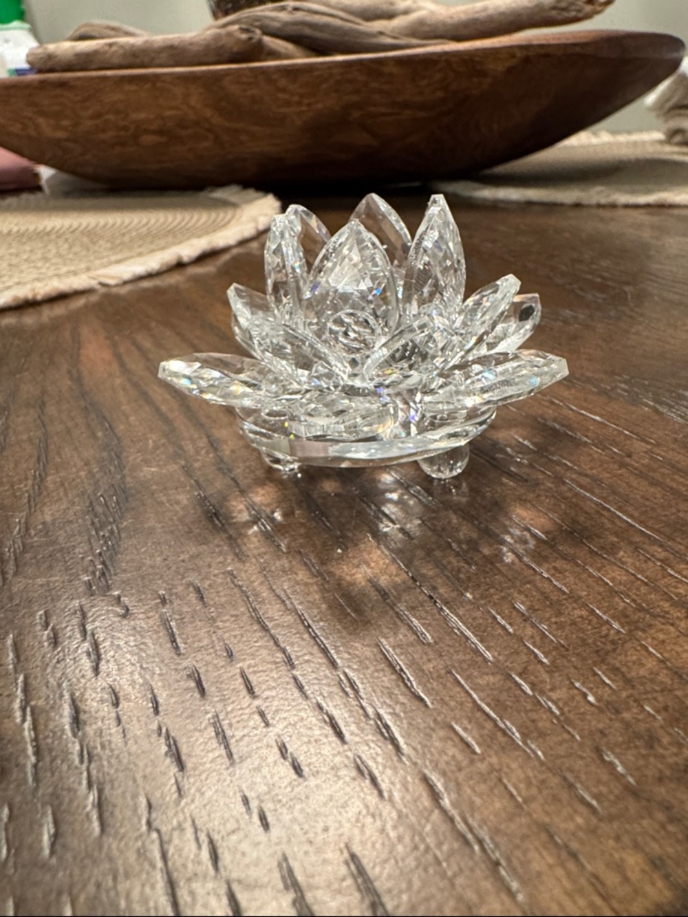 Crystal Lotus Flower Figurine - Clear - Picture 4 of 4